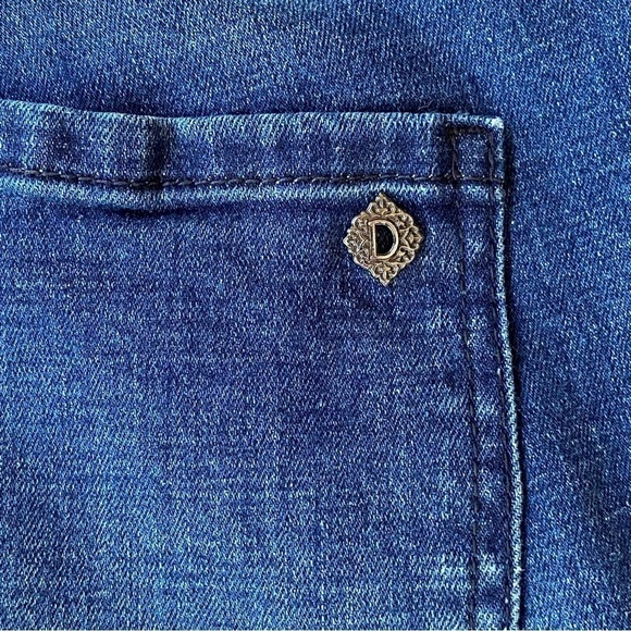 Democracy Ab Technology Elastic Waistband Frayed Hem Distressed Jeans size 24W - Picture 10 of 10